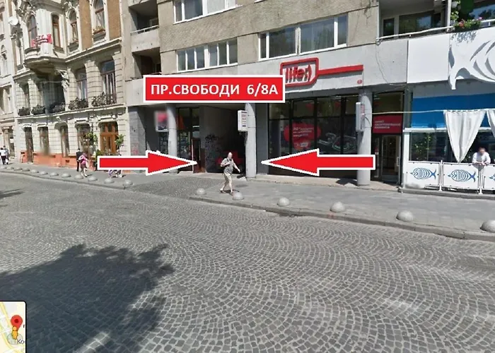 з 2-ма ізольованими спальнями і балконом в центрі львова Leópolis